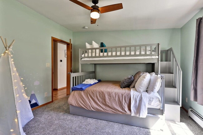 Building Photo - 90 Blueberry Hill Rd