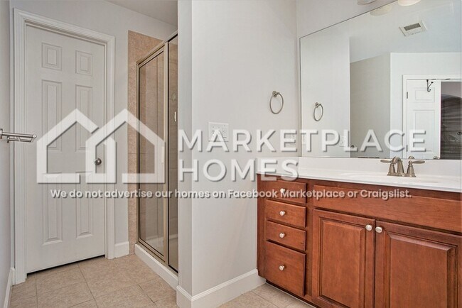 Building Photo - 1653 Danbury Parc Pl
