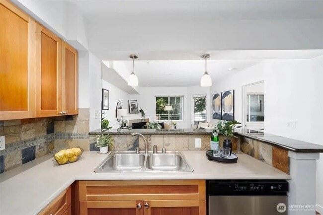 Building Photo - Seattle, WA 98107