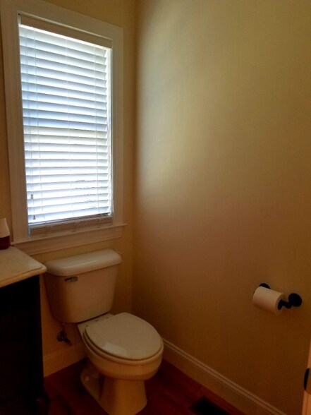 Building Photo - 32 Tempie Ln