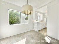 Building Photo - 915 N Spaulding Ave