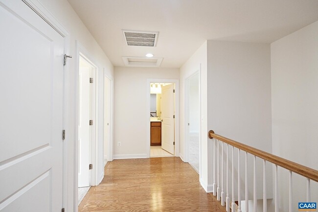 Building Photo - 2135 Saranac Ct