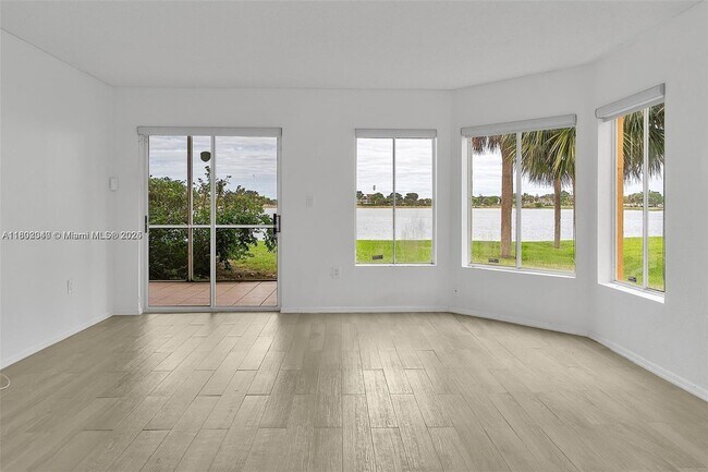 Primary Photo - 2351 NW 33rd St