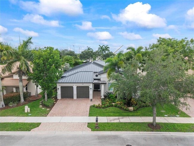 Building Photo - 10980 NW 78th Pl
