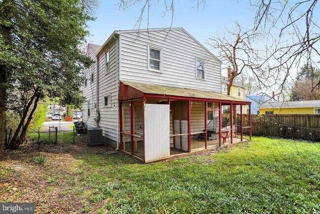 Building Photo - 6226 20th Ave