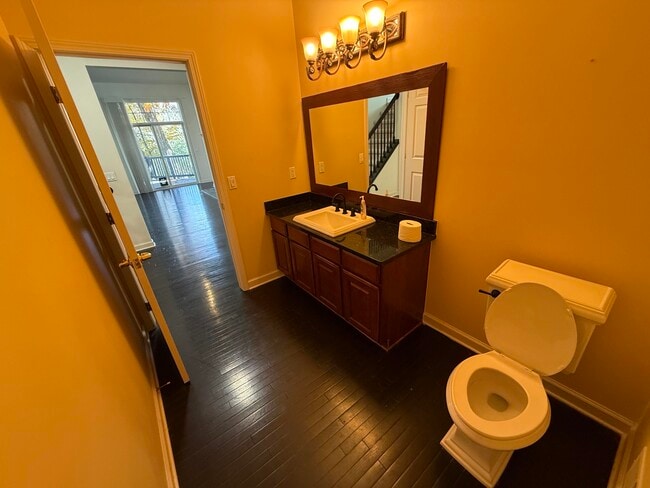 Building Photo - 18145 Shoreline Ct