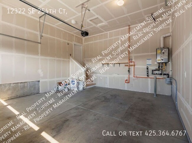 Building Photo - 12322 SE 254th Ct