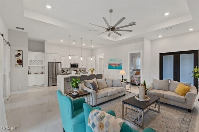 Building Photo - 2709 6th St W