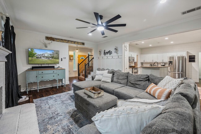 Building Photo - 15936 Co Rd 566