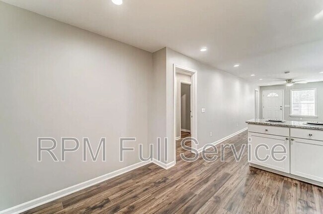 Building Photo - 662 Courtland St