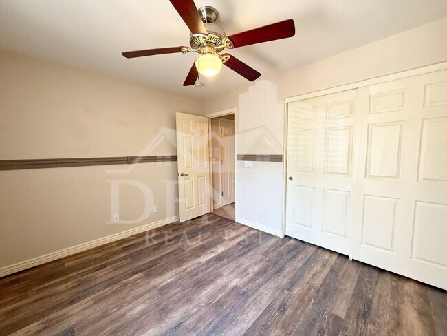 Building Photo - 4148 E Brighton Way