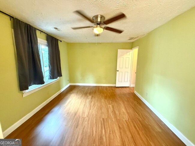 Building Photo - 1220 Kennesaw Trace Ct