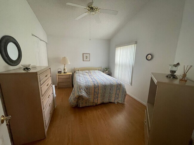 Building Photo - Charming 2BR/2BA Home in Ocala Palms – Golf Course Community Living!