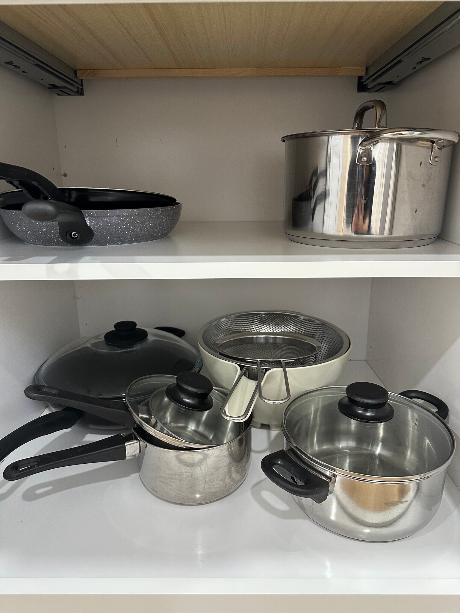 Building Photo - 5640 Beacon St