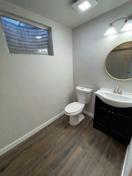 Building Photo - 16749 E 13th Ave