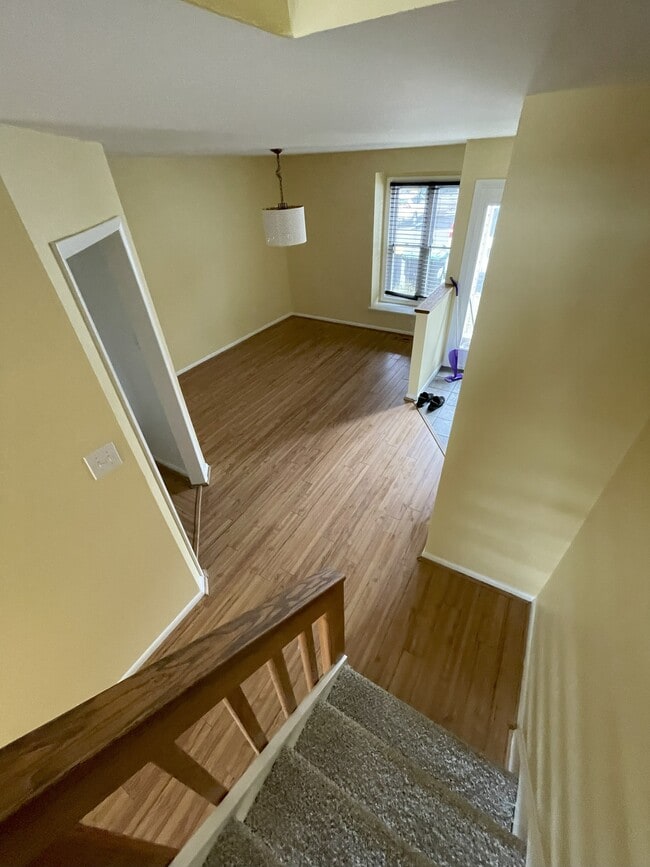 Building Photo - 3226 Brookline Rd