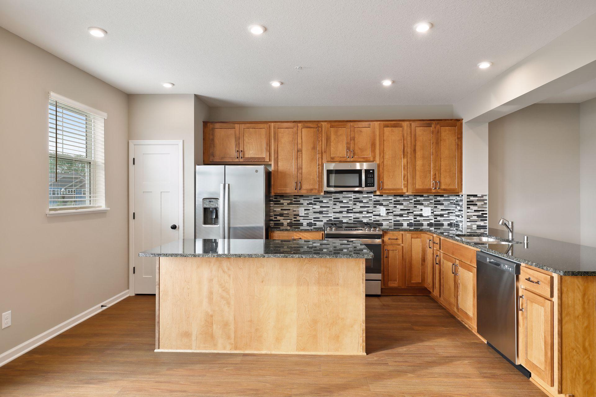 Building Photo - 6532 Joliet Ave S