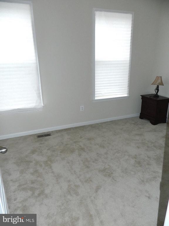 Building Photo - 517 Pebblebrook Ln
