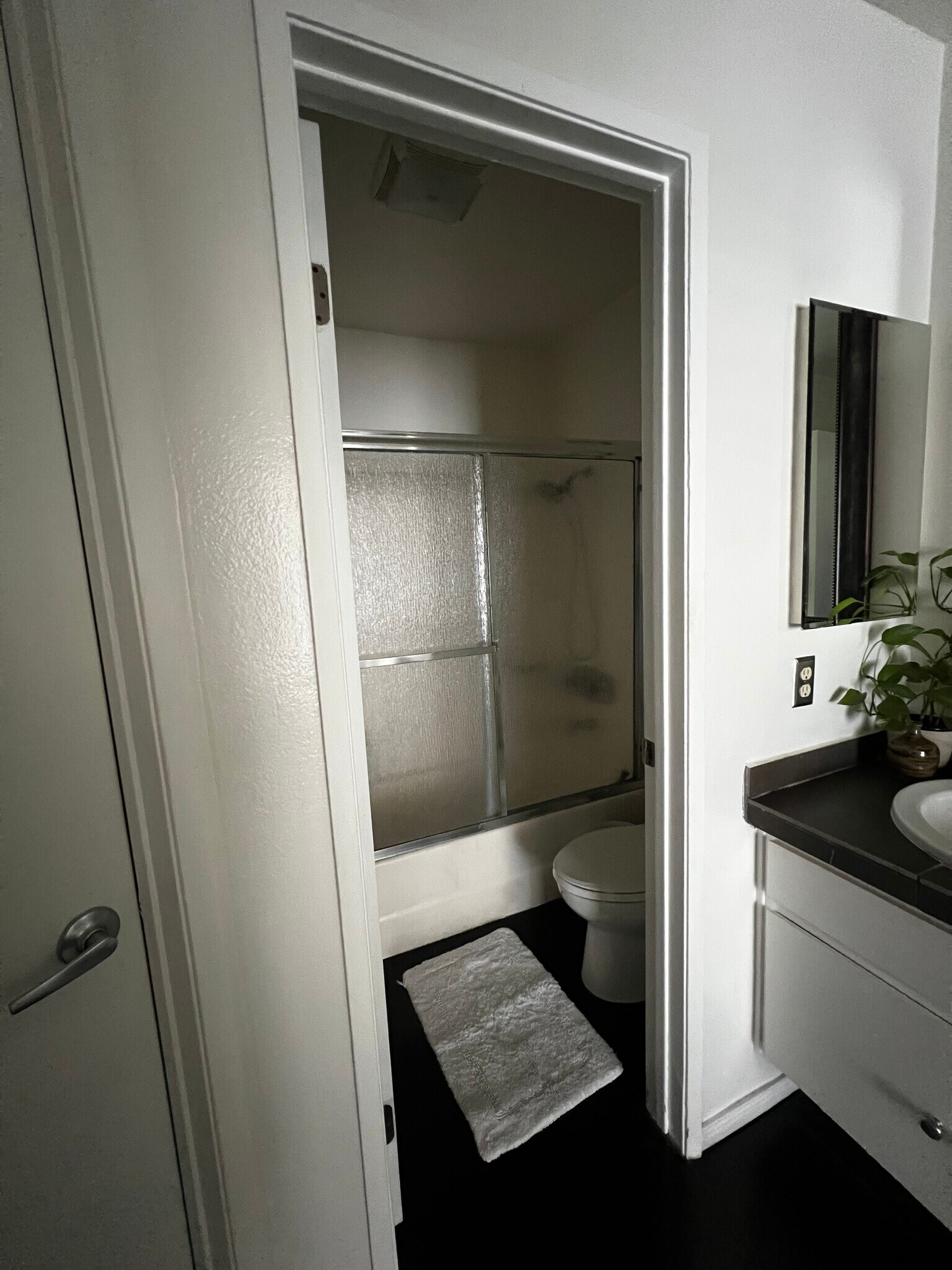 Building Photo - 25671 Le Parc