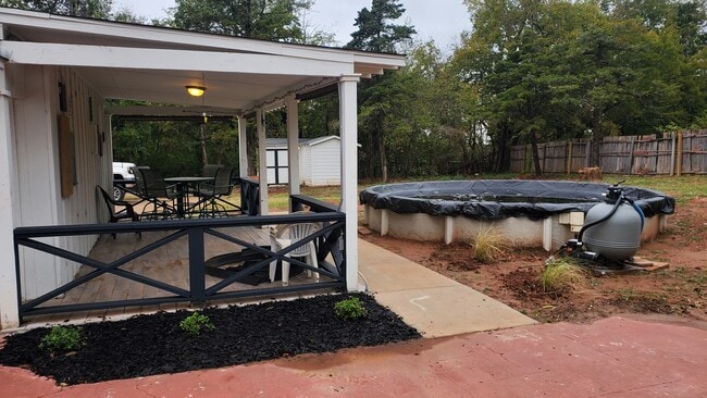 Building Photo - 3501 Evans Dr