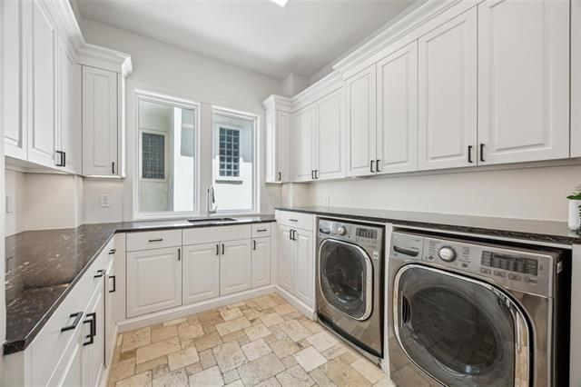 Building Photo - 2210 Boll St