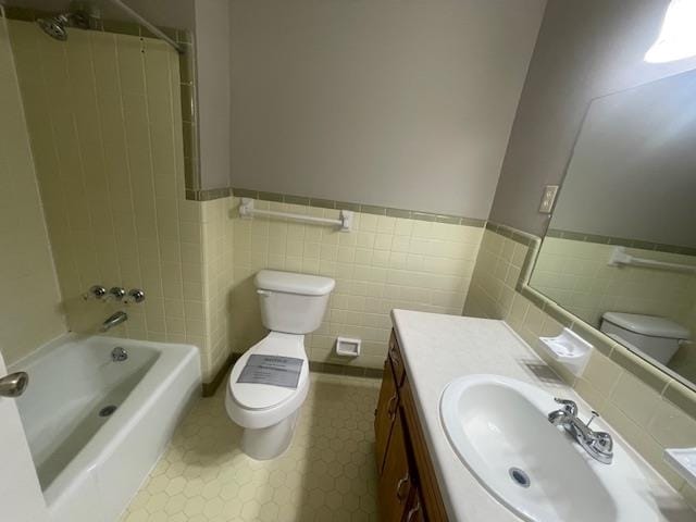 Building Photo - 546 CHARLES St