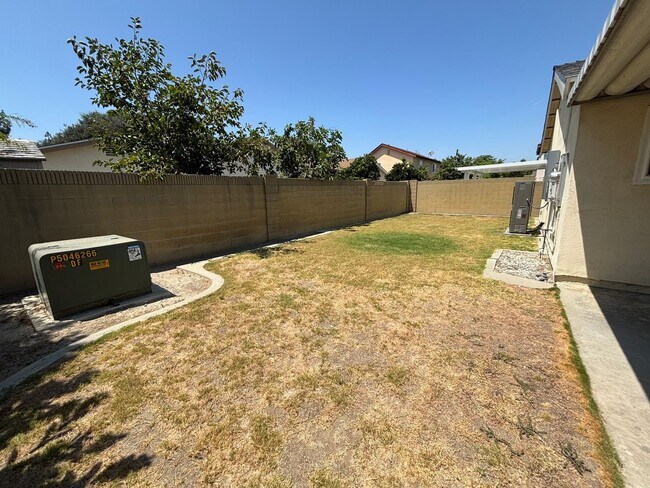 Building Photo - 19713 Ray Cir