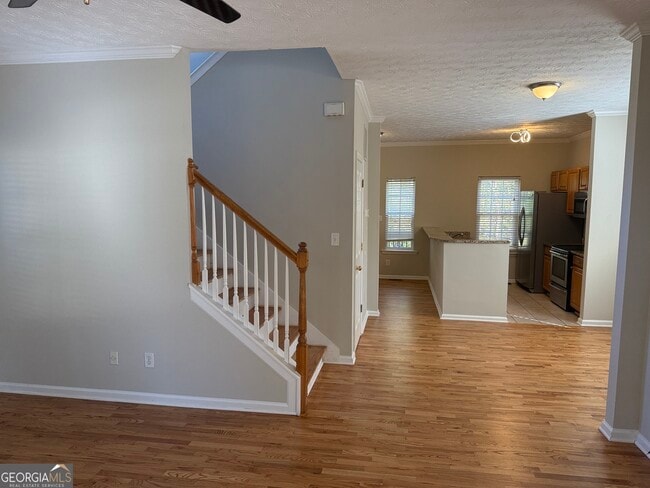 Building Photo - 27 Montgomery St NE