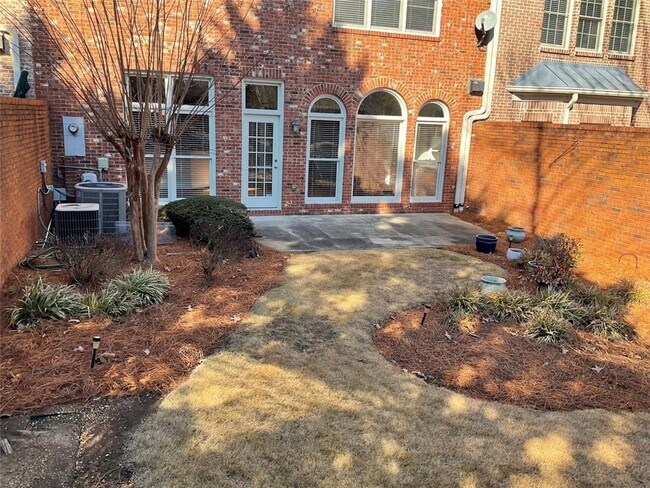 Building Photo - 6193 Spalding Dr