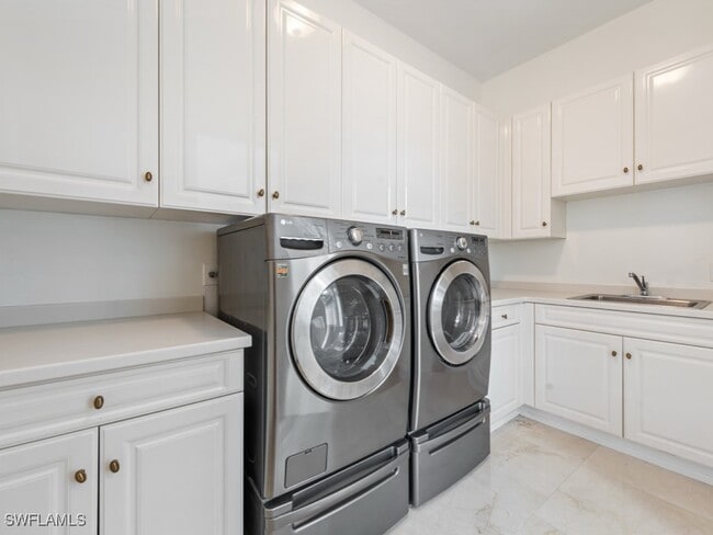 Building Photo - 4244 Brynwood Dr