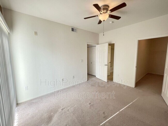 Building Photo - 3045 Blue Sky Cir