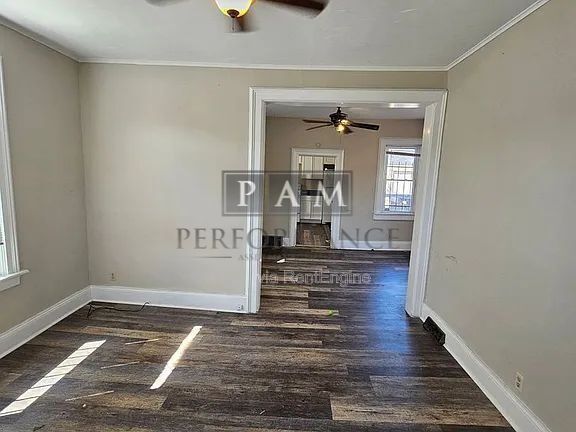 Building Photo - 2028 W Michigan St