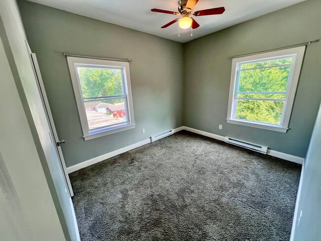 Building Photo - 5 Providence St