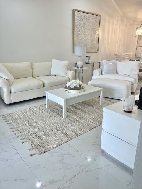 Building Photo - 7449 Glendevon Ln