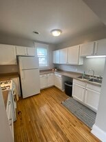 Building Photo - 3228 3rd Ave S