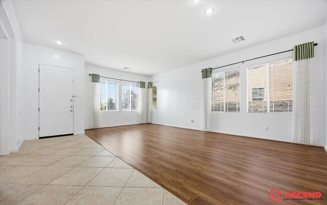 Building Photo - 5406 Pelican Hill Dr