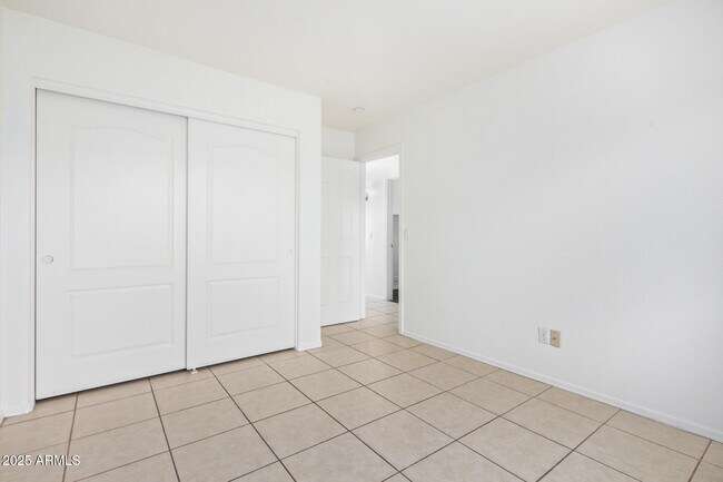 Building Photo - 8233 W Papago St