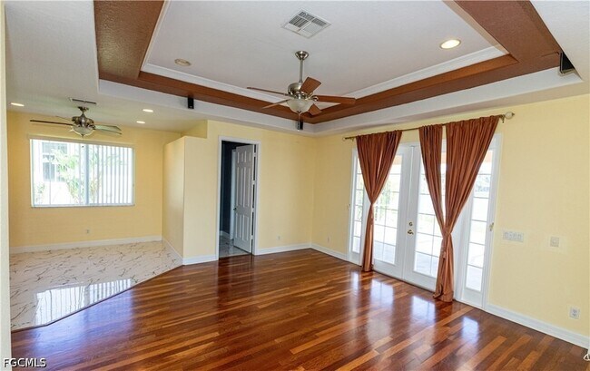 Building Photo - 8789 Paseo De Valencia St