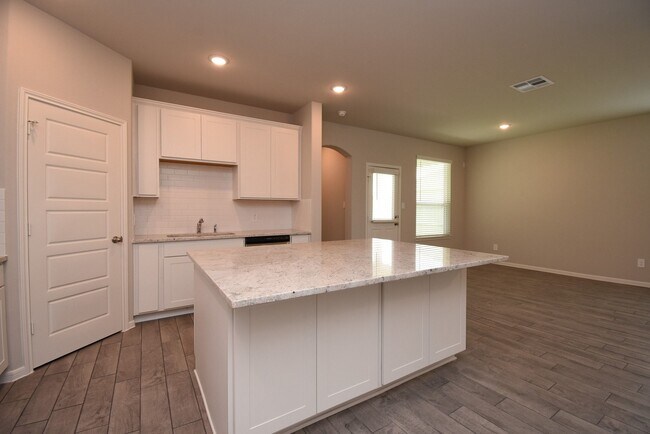Building Photo - 2128 Port Jackson Dr