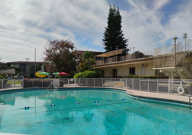 Building Photo - 17090 NE 14th Ave