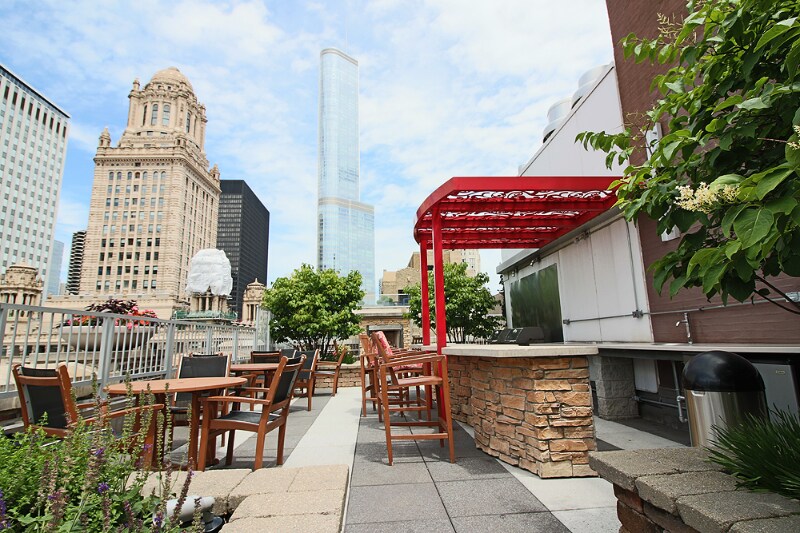 Building Photo - 47 E Lake St