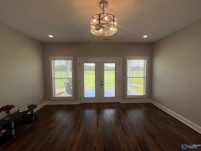 Building Photo - 102 Co Rd 469
