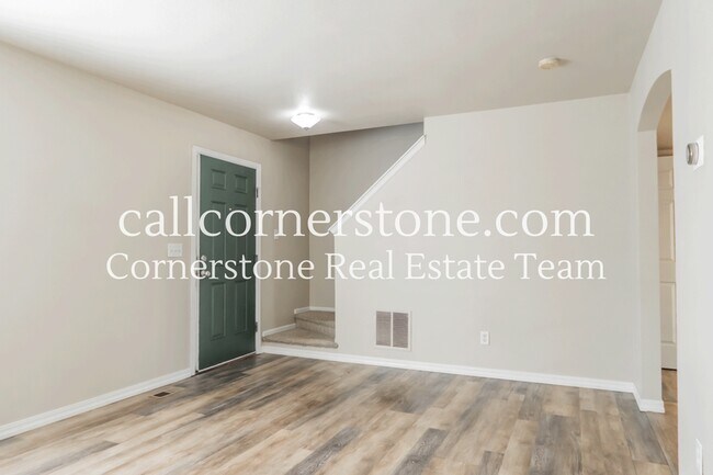 Building Photo - 424 Kitfield View