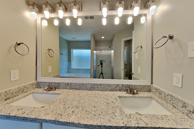 Building Photo - 14707 Arbor Trace Ct
