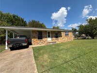 Building Photo - 131 Tisdale St