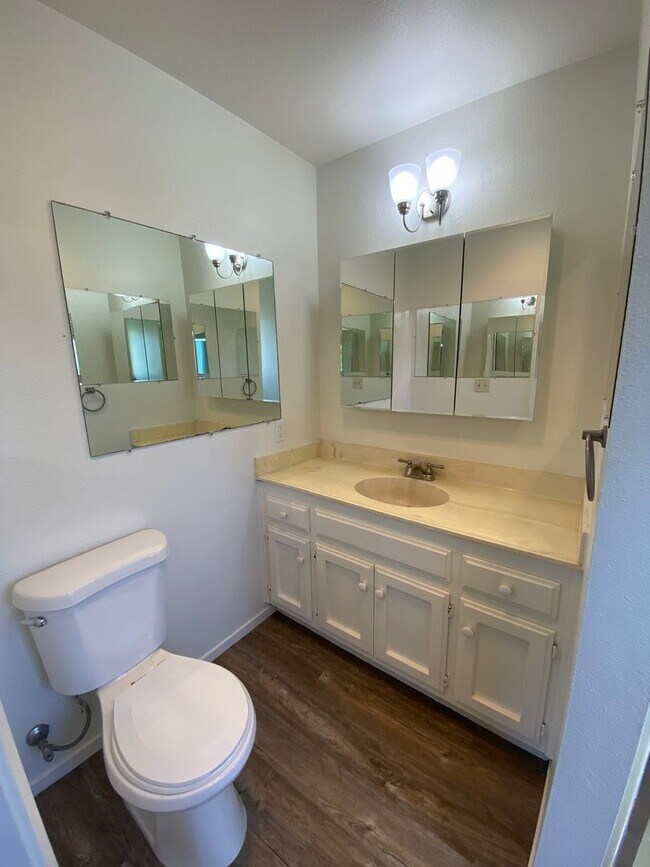 Building Photo - Large Centrally Located Two Story Condo wi...