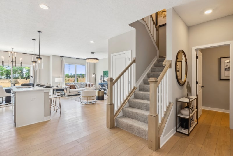 Building Photo - 6385 Hamilton Woods Blvd S