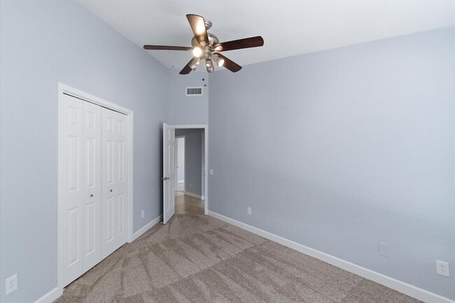 Building Photo - 4221 E Everett Dr