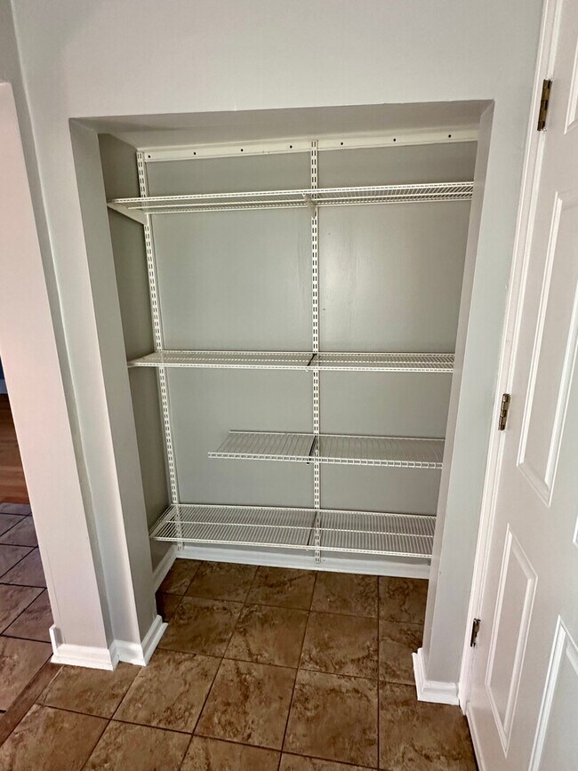 Building Photo - 1501 W Highland Ave