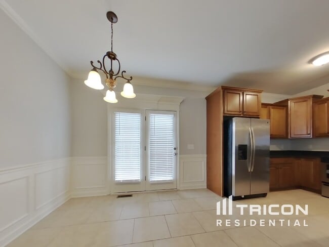 Building Photo - 3125 Hidden Creek Dr